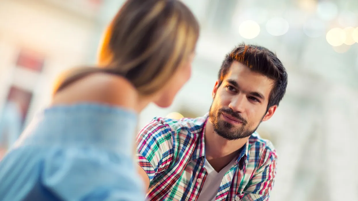 man looks at woman with love how to tell if a guy likes you
